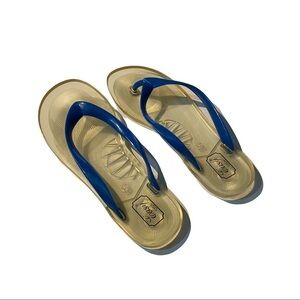 Easy USA Transparent & Blue Thong Beachy Outdoors Flip Flops Sandals Women’s 5